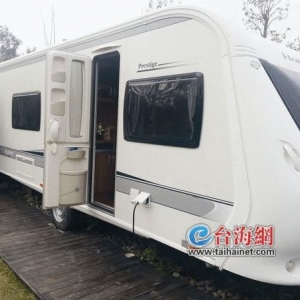 ���ų����׸�����¶Ӫ����