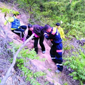 ��¿����Ұ·����ɽ���� ɽ�Ϻ��ӳû���